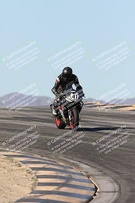 media/Dec-07-2025-CVMA (Sun) [[3e7d2de5dc]]/Race 7-Formula Lightweight Twins Shootout/